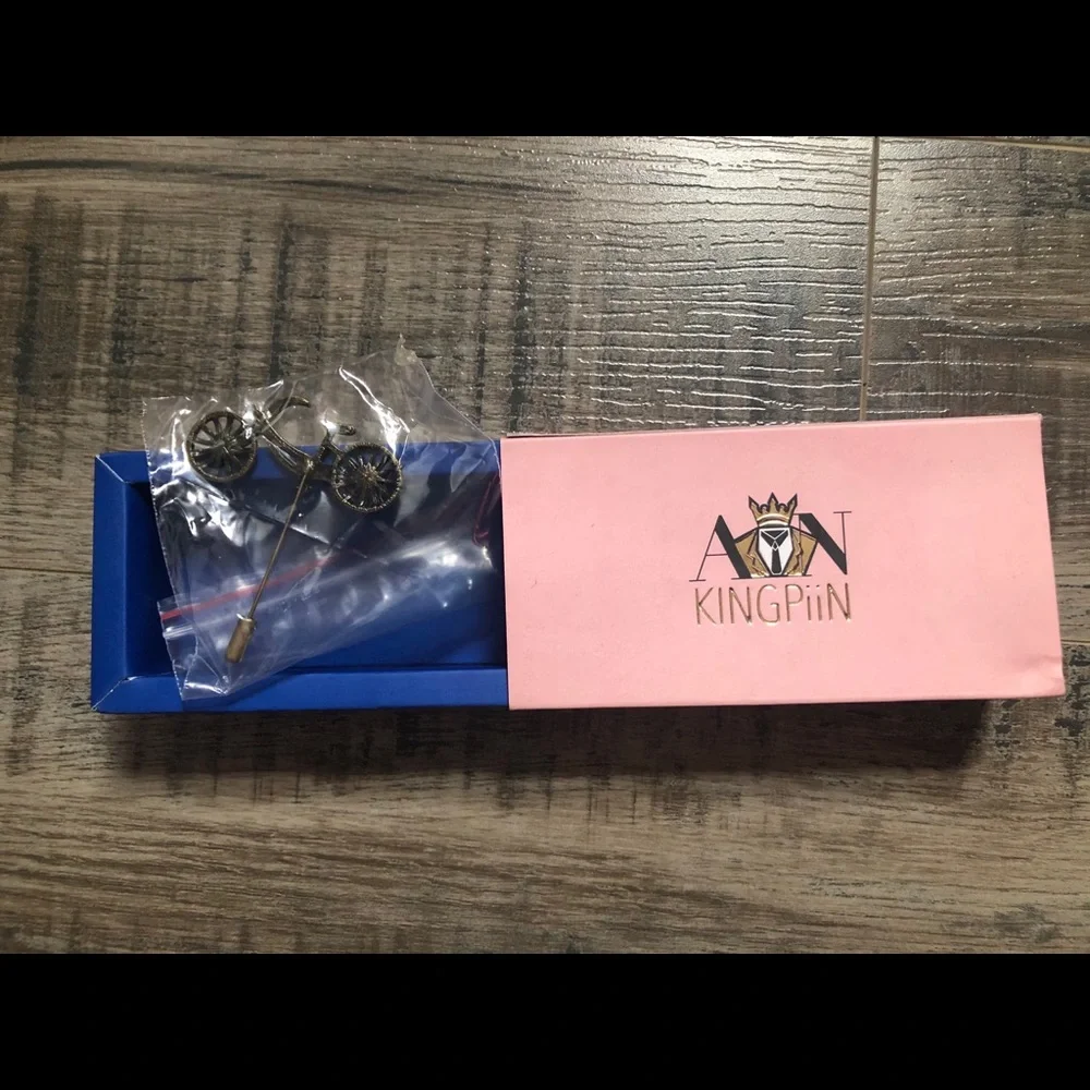 Lapel Pin For Men - Picture 3 of 3